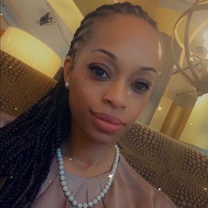 Meet your Posher, Tiffany